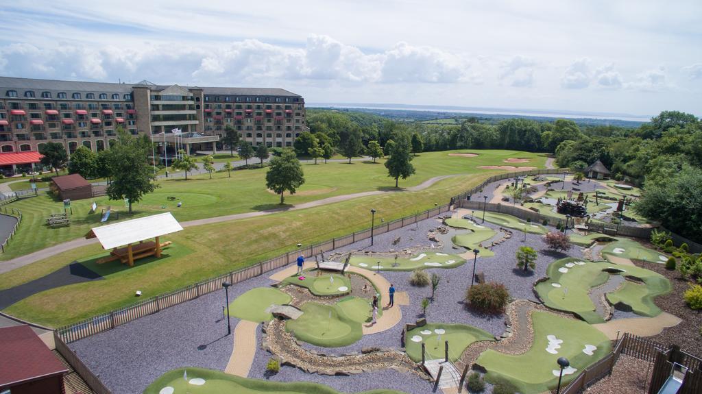 The Celtic Manor Resort Newport Kültér fotó The 18-hole putting course at the Celtic Manor Resort