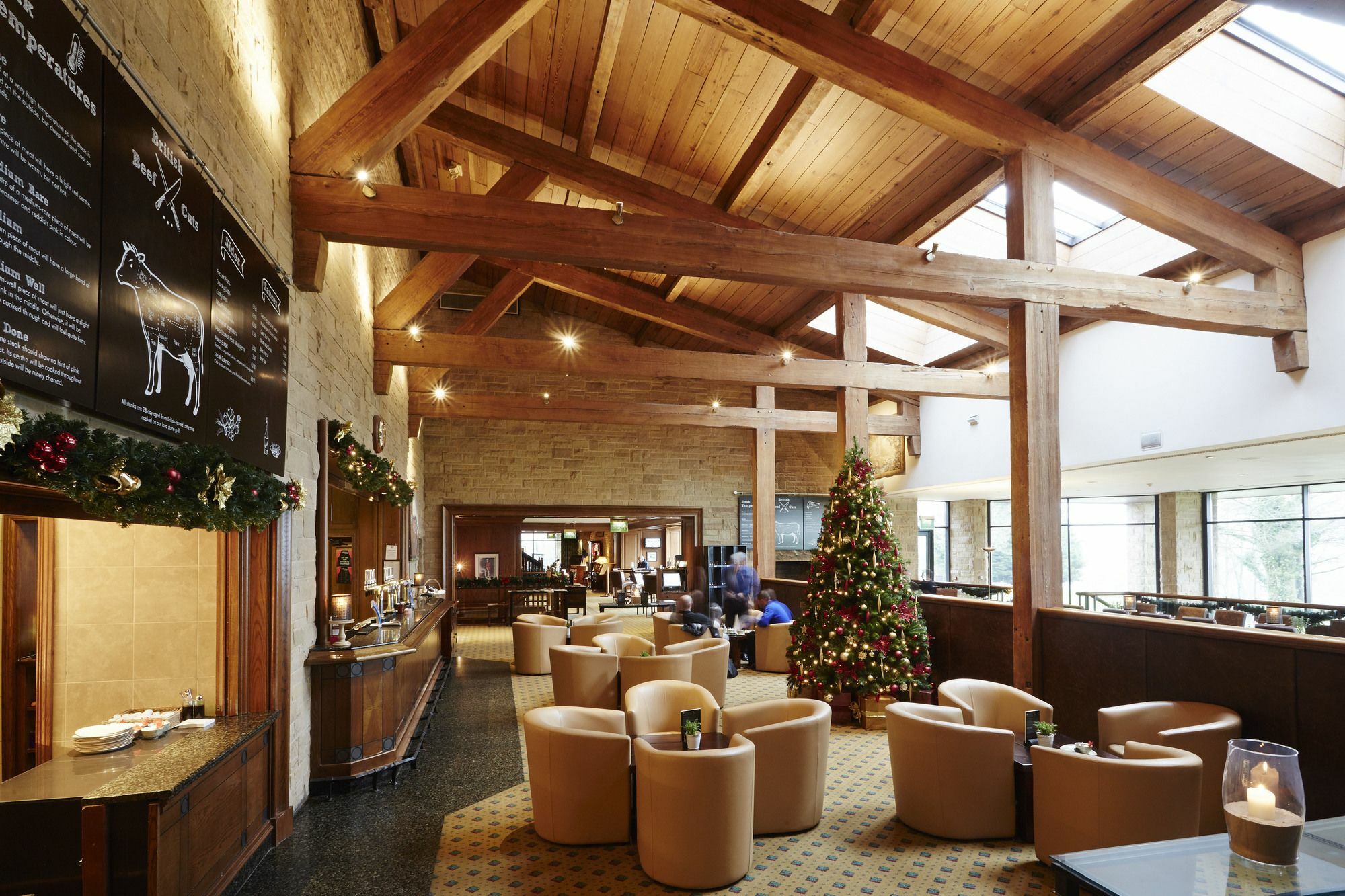 The Celtic Manor Resort Newport Kültér fotó The interior of the lounge